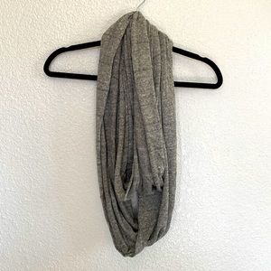 Brandy Melville Scarf